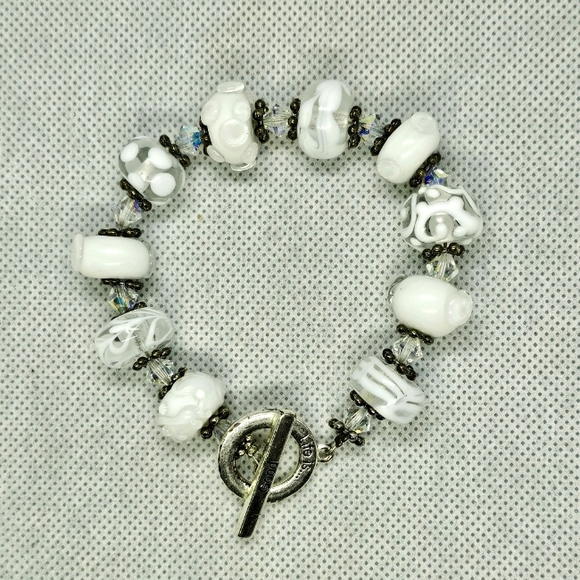 White Lampwork Trollbead Bracelet - Picture 1 of 9
